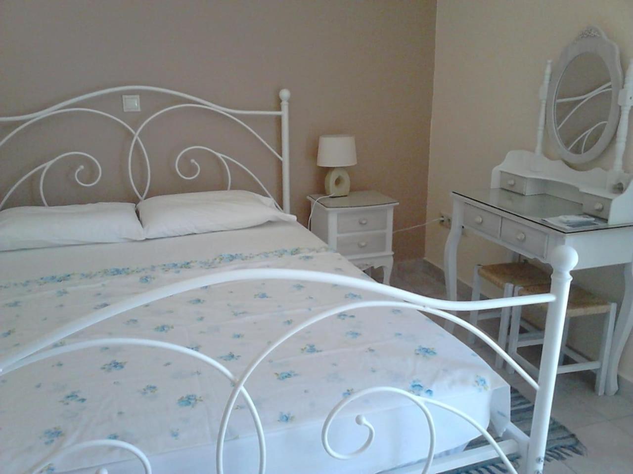 Park House -Beside The Medieval Town Of Rhodes Rhodes City Esterno foto